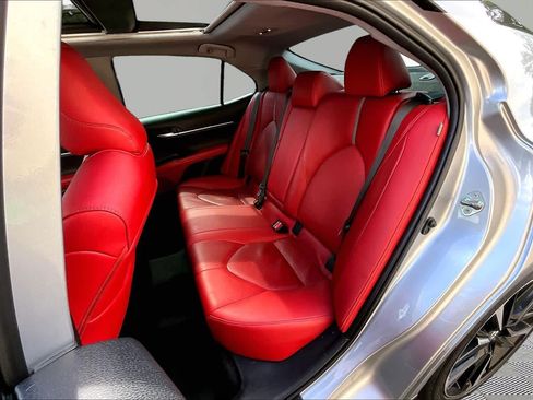 Used 2019 Toyota Camry XSE FWD image 21