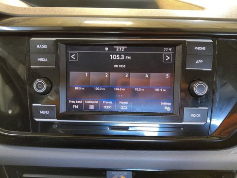 Used 2024 Volkswagen Taos S FWD image 25