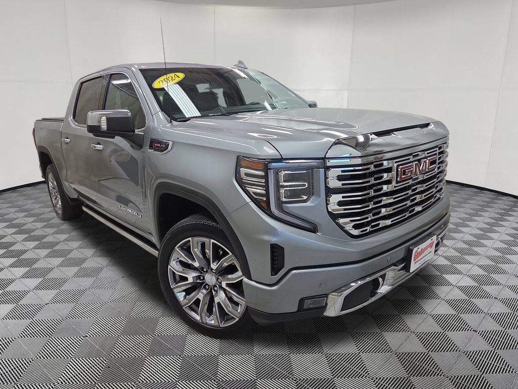 Used 2024 GMC Sierra 1500 Denali AWD/4WD image 3