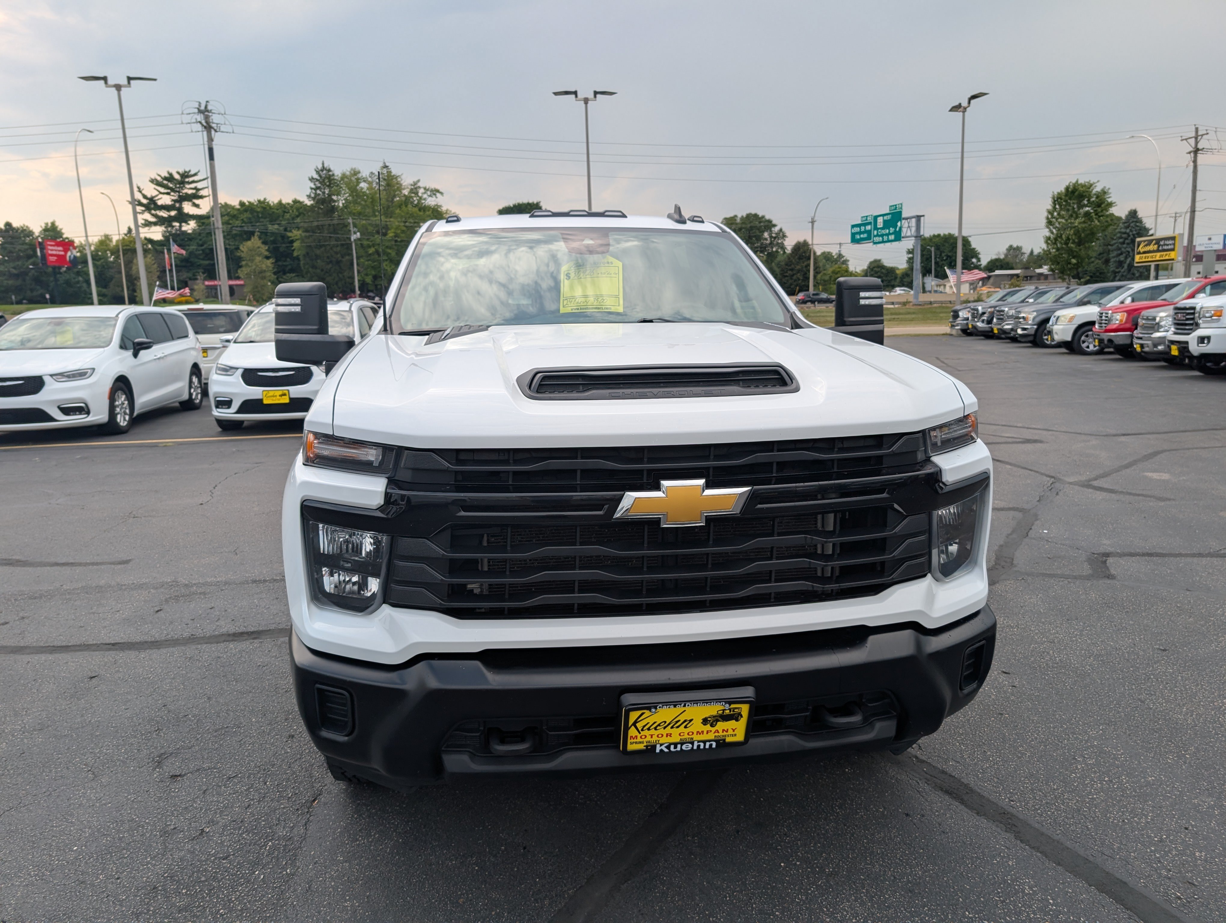 Used 2024 Chevrolet Silverado 3500 W/T w/ WT Convenience Package AWD/4WD image 3