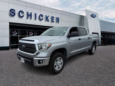 Used 2021 Toyota Tundra SR5 w/ Convenience Package RWD image 4