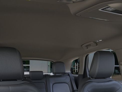 New 2026 Lincoln Corsair Premiere FWD image 22