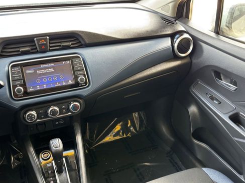 Used 2025 Nissan Versa SV FWD image 30