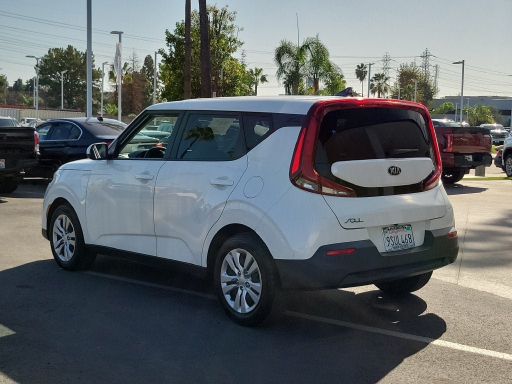 Used 2021 Kia Soul LX FWD image 3