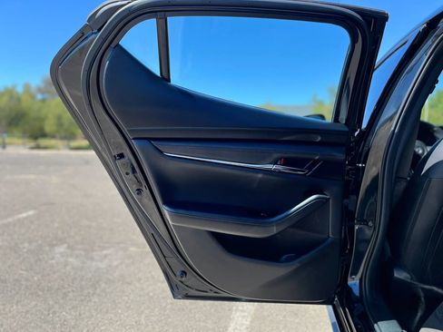Used 2022 MAZDA MAZDA3 s FWD image 11