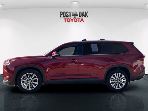 Used 2024 Toyota Grand Highlander Platinum image 4