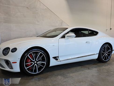 Used 2020 Bentley Continental GT V8 image 4