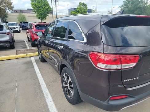 Used 2018 Kia Sorento EX w/ EX Advanced Touring Package image 7