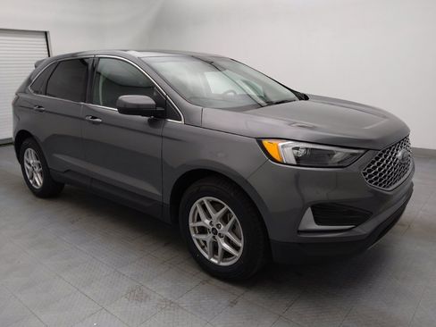 Used 2024 Ford Edge SEL image 11