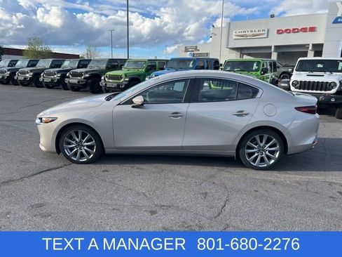 Used 2023 MAZDA MAZDA3 s FWD image 2