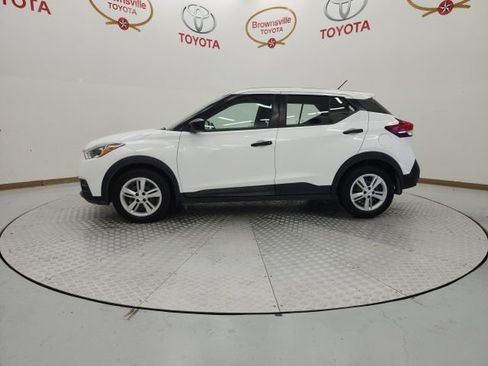 Used 2020 Nissan Kicks S FWD image 5