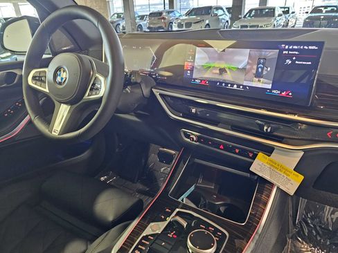 New 2026 BMW X5 xDrive40i w/ M Sport Package image 43