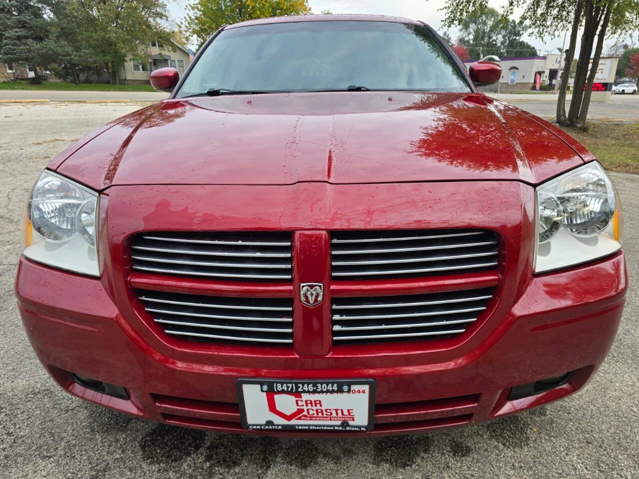 Used 2005 Dodge Magnum R/T w/ Convenience Group II RWD image 2