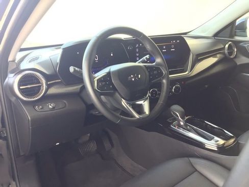 Used 2024 Chevrolet Trax ACTIV w/ Driver Confidence Package image 13