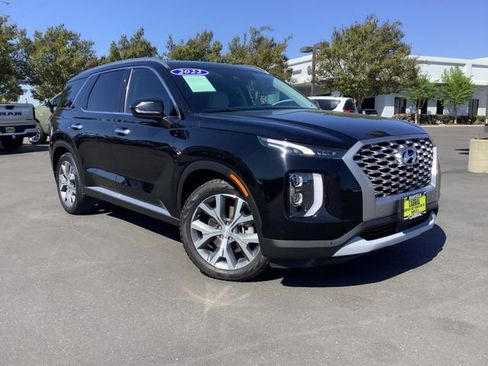 Used 2022 Hyundai Palisade SEL w/ Premium Package image 2
