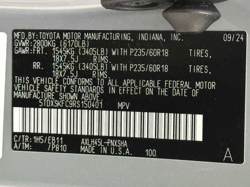 Used 2024 Toyota Sienna XSE AWD/4WD image 31