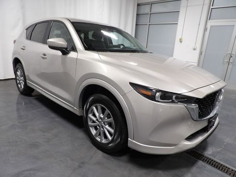 Used 2024 MAZDA CX-5 AWD 2.5 S w/ Select Package image 2