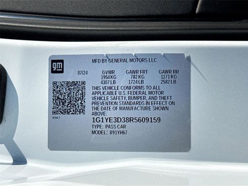 Used 2024 Chevrolet Corvette Z06 w/ Battery Protection Package image 27