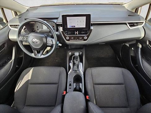 Used 2025 Toyota Corolla LE FWD image 16