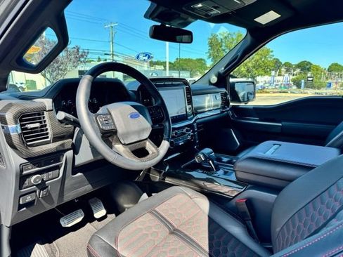 Used 2022 Ford F150 Lariat w/ Equipment Group 502A High AWD/4WD image 28