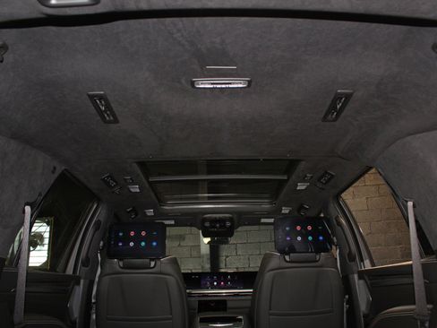 Used 2026 Cadillac Escalade V w/ LPO, ONYX Package AWD/4WD image 96