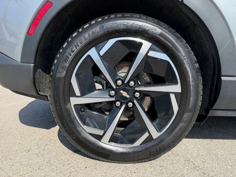 Used 2025 Chevrolet Equinox EV LT image 10