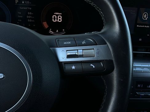 Used 2025 Hyundai Kona SEL image 36