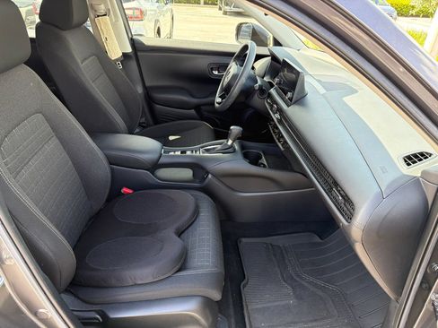 Used 2024 Honda HR-V LX image 19