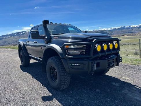 New 2025 RAM 2500 Big Horn AWD/4WD image 18