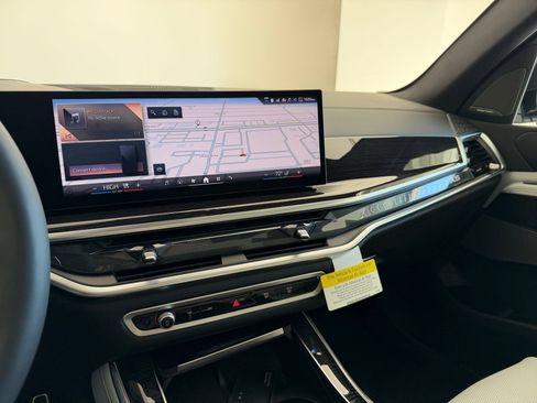 New 2026 BMW X5 xDrive50e w/ M Sport Package AWD/4WD image 25