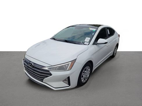 Used 2019 Hyundai Elantra SE FWD image 1