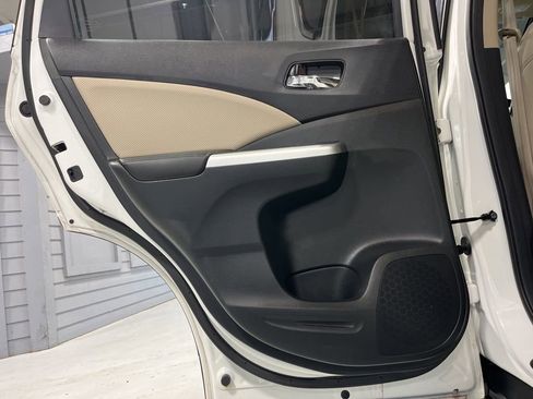 Used 2016 Honda CR-V Touring image 28