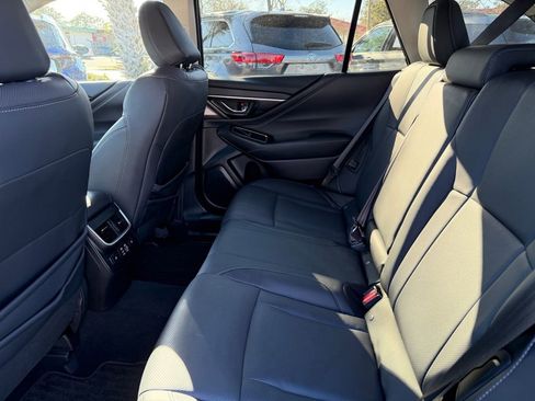 Used 2023 Subaru Outback Limited image 11