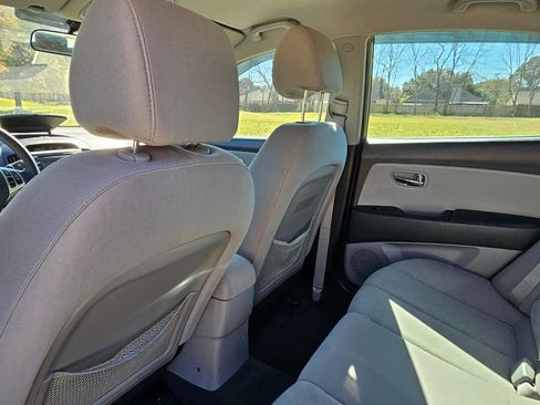 Used 2010 Hyundai Elantra Blue w/ Comfort Pkg 2 image 17