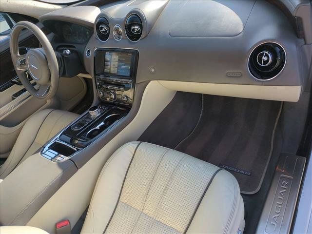 Used 2014 Jaguar XJ L Portfolio RWD image 24