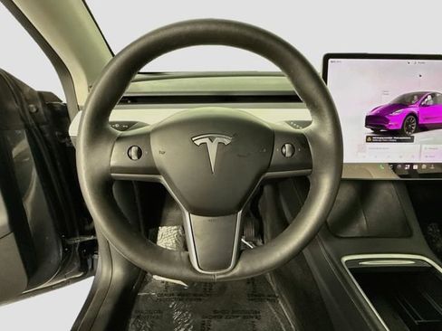 Used 2023 Tesla Model Y Long Range AWD/4WD image 10