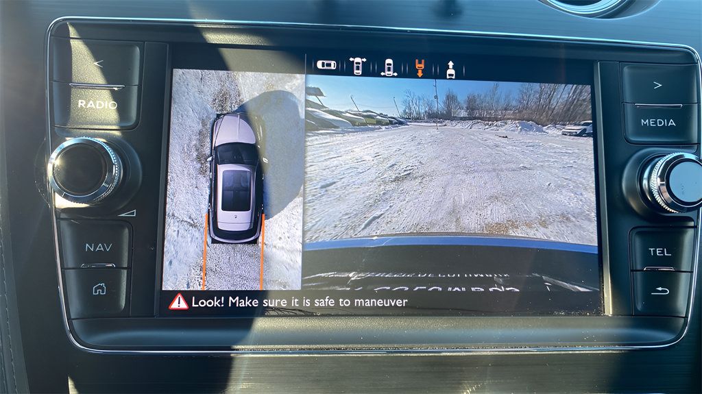 Used 2020 Bentley Bentayga Speed AWD/4WD image 15