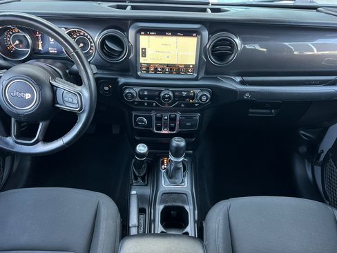Used 2021 Jeep Gladiator Sport AWD/4WD image 13
