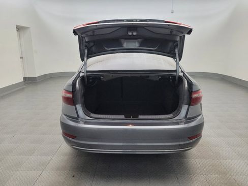 Used 2020 Volkswagen Jetta SE FWD image 29