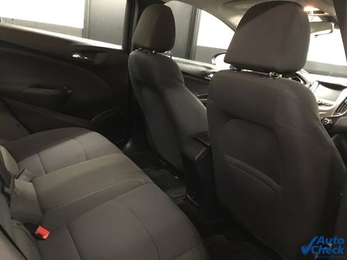 Used 2017 Chevrolet Cruze LT image 33