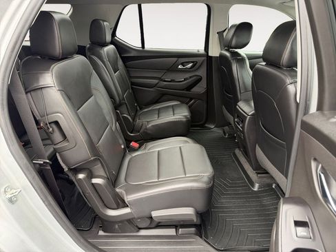 Used 2019 Chevrolet Traverse RS AWD/4WD image 23