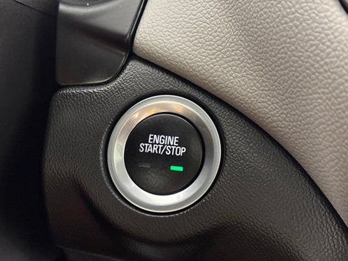 Used 2024 Chevrolet Equinox LT AWD/4WD image 19