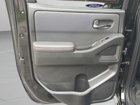 Used 2024 Nissan Frontier PRO-4X w/ Off-Road Protection Package AWD/4WD image 33