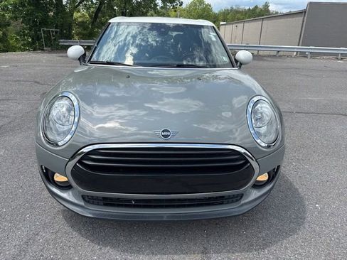 Used 2019 MINI Cooper Clubman ALL4 w/ Signature Upholstery Package AWD/4WD image 2