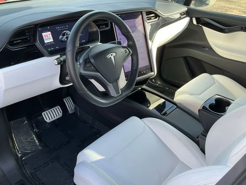 Used 2019 Tesla Model X Performance image 6
