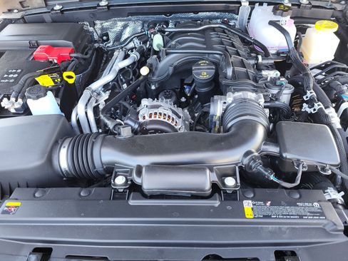 New 2025 Jeep Gladiator Mojave w/ Steel Bumper Group image 27