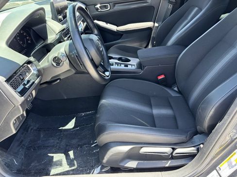 Certified 2025 Honda Civic Sport image 17