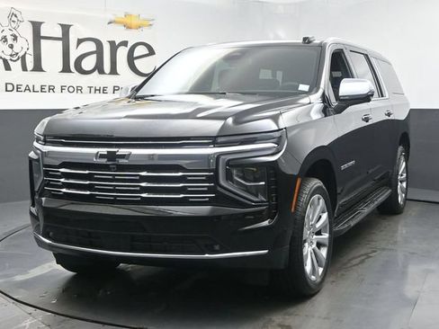 New 2026 Chevrolet Suburban Premier w/ Sun And Tow Package AWD/4WD image 7