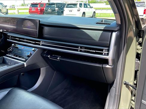 Used 2024 Hyundai Santa Fe Limited image 18