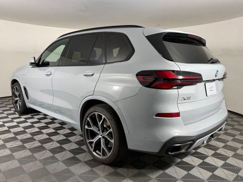 Used 2024 BMW X5 xDrive50e w/ Executive Package AWD/4WD image 4